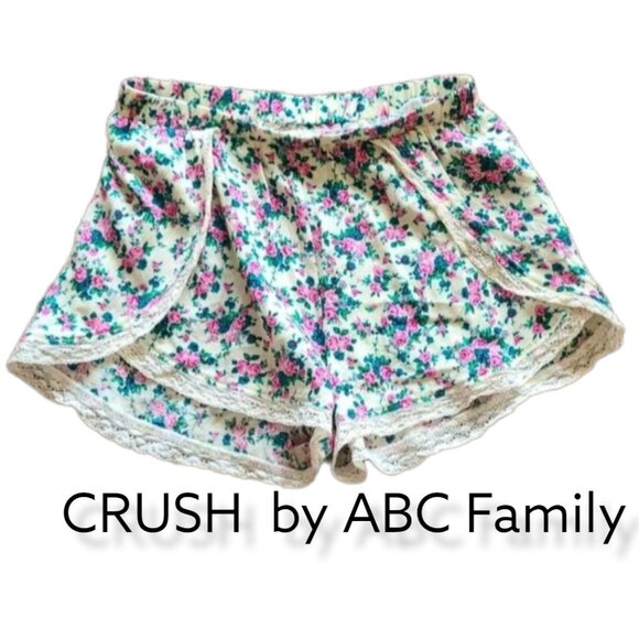 CRUSH by ABC Family Flower Lace Shorts - Picture 1 of 6